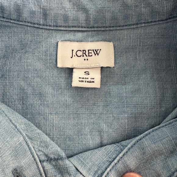 J.Crew Light Blue Chambray Top - Picture 3 of 4